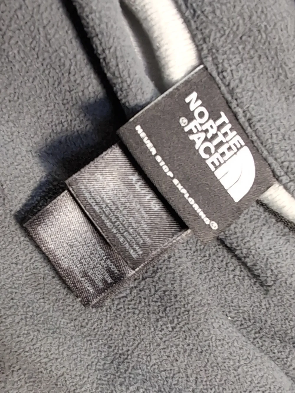 The North Face Trinity Reversible Puffer Fleece Vest Size XL in TNF Black/Gray